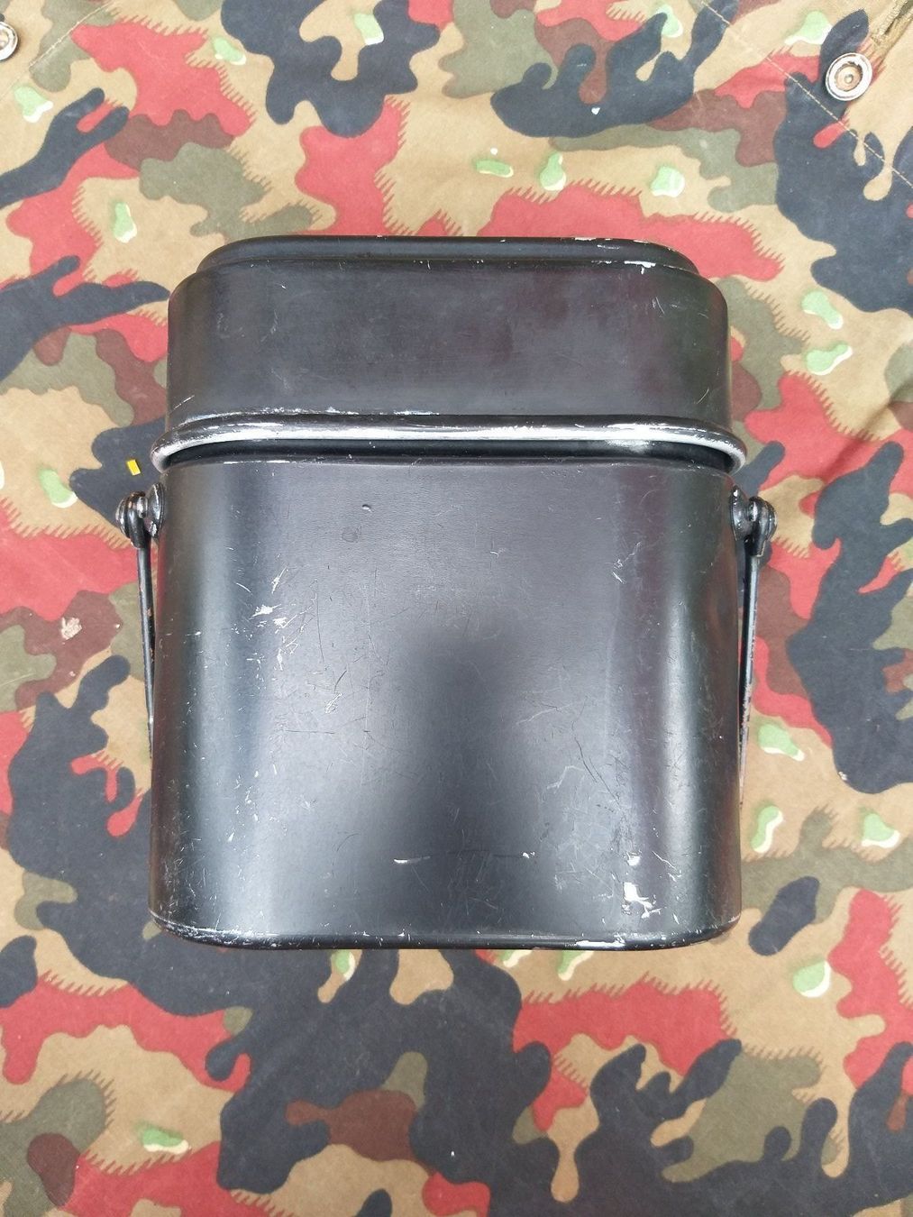 Schweizer Armee Uniformi: Kochgeschirr Mod. 1898/20 SIGG 1976 – Usato da Bauma venduto da SwissMilitaria 1