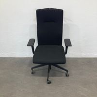 Züco Cubo Bürodrehstuhl schwarz mit Armlehnen + Kleiderbügel