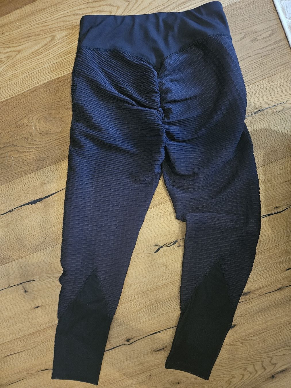 Pantaloni: Gym, Training, Sporthose – Usato da Mollis venduto da kaleidoscope 3