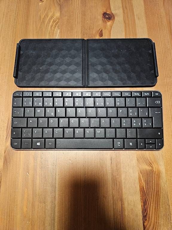 Microsoft Tastaturen: Microsoft Wedge Mobile Keyboard – Gebraucht aus Bellach von