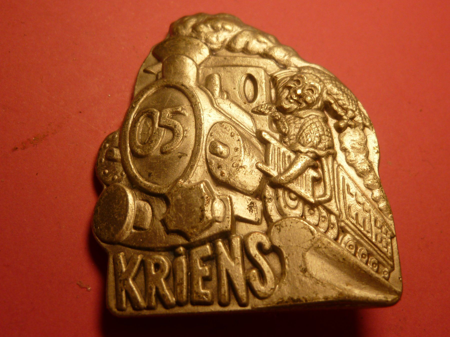 Placchette & Badge: KRIENS 2005 SILBER – Usato da Ried (Muotathal) venduto da Mandarin02
