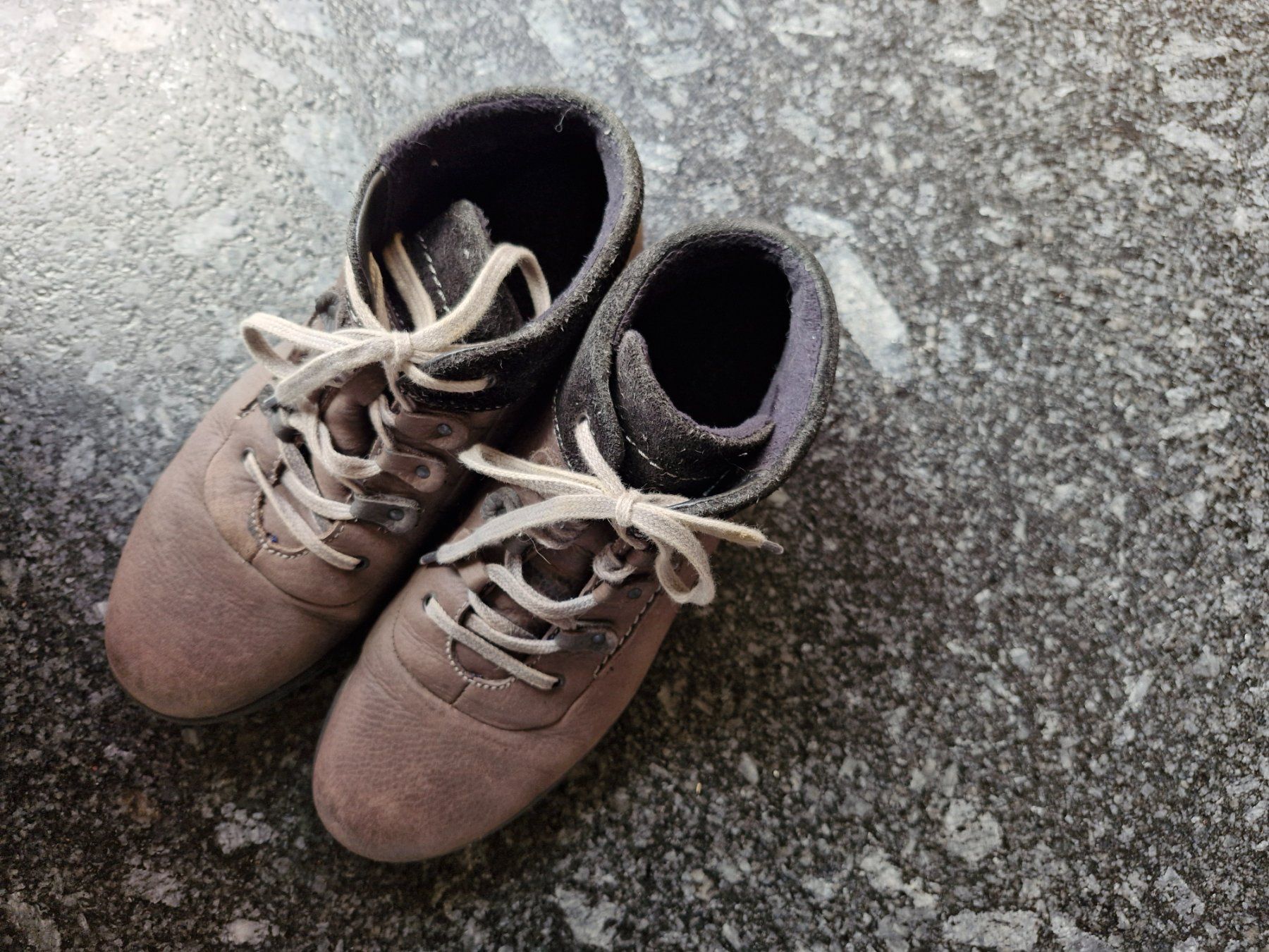 Damenschuhe: Herbst/Winterschuhe – Gebraucht aus Aefligen von Dummel