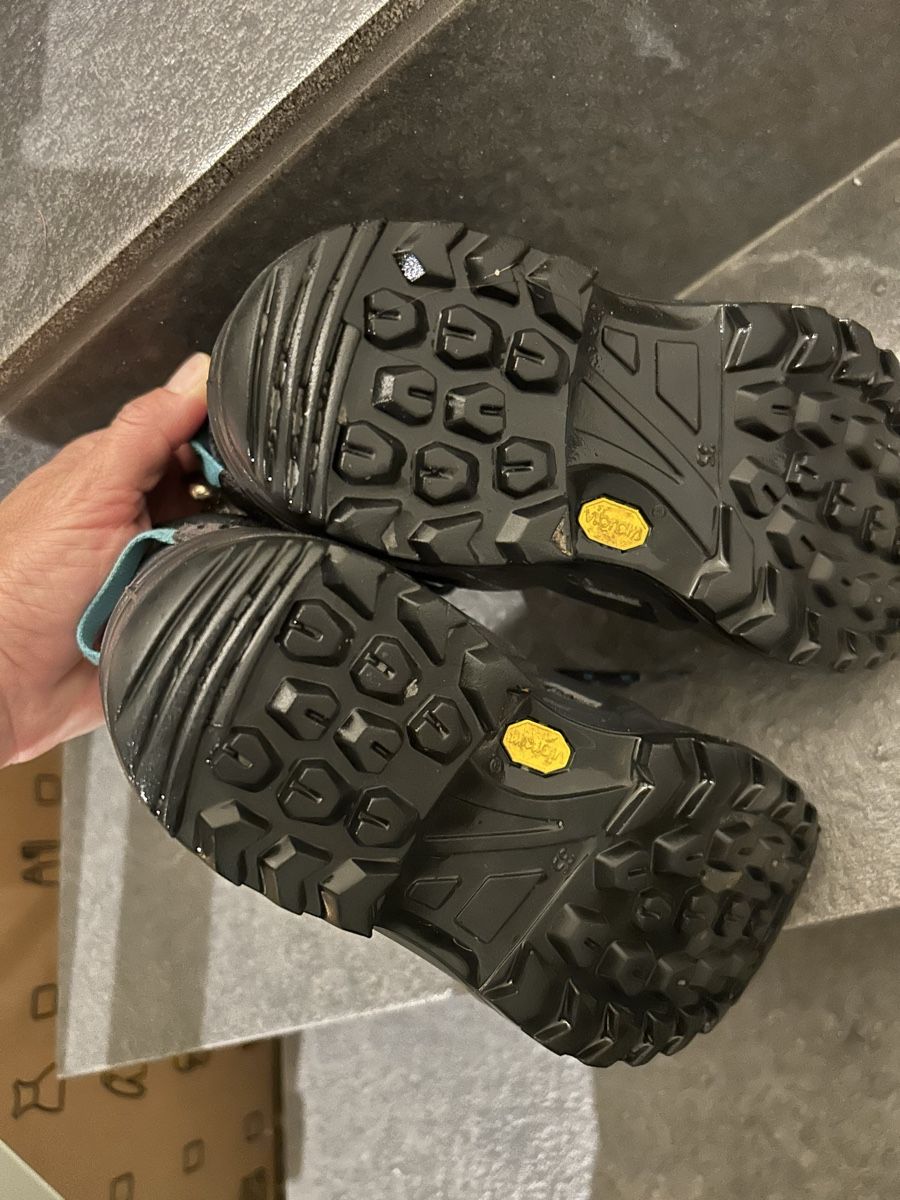 Lowa Chaussures hommes: Kinderwanderschuhe Lowa Grösse 35 – D'occasion à Sins par cristalli 1