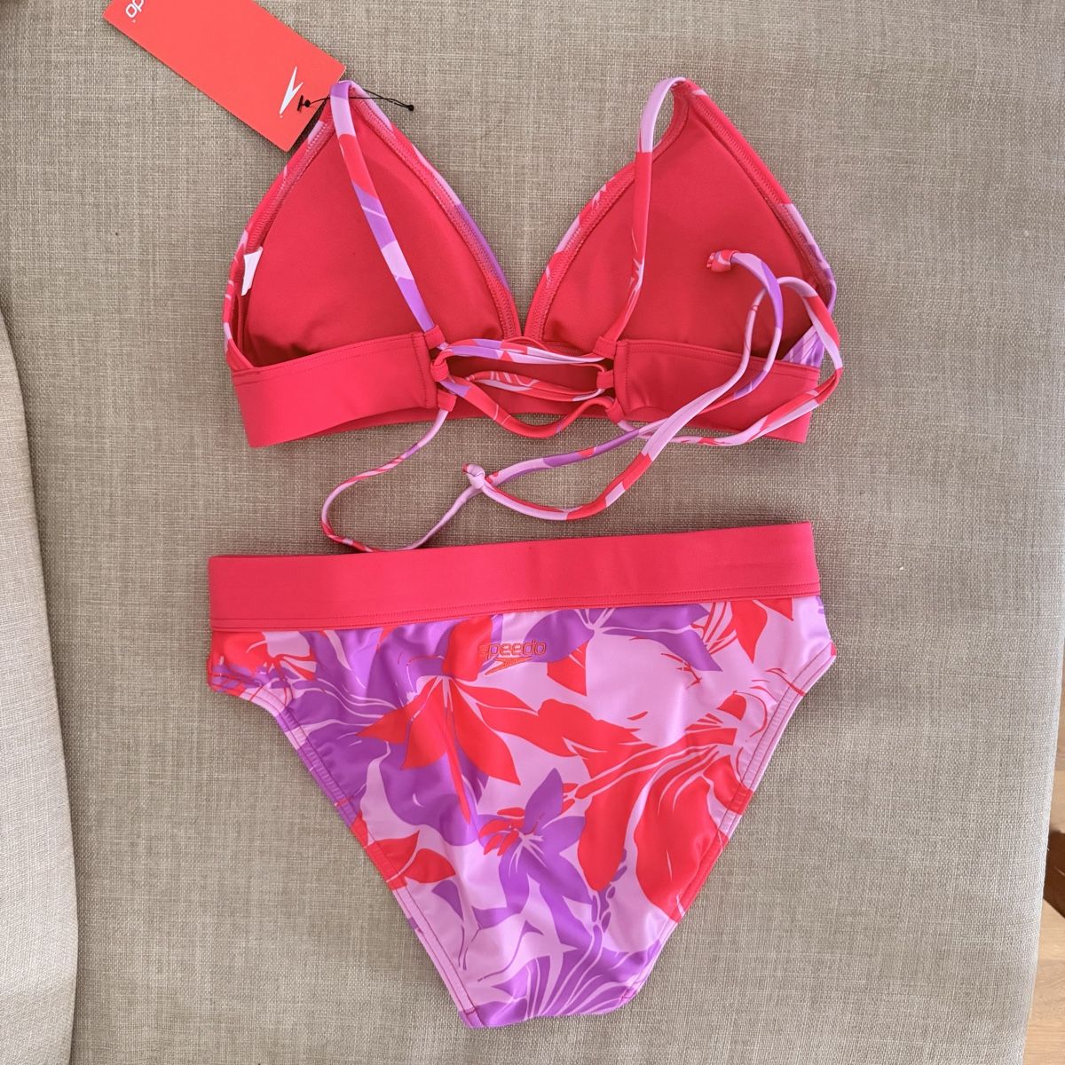 Speedo Badekleider & Bikinis: Speedo - Triangel Bikini – Neu und originalverpackt aus zürich von may_yj9f 1