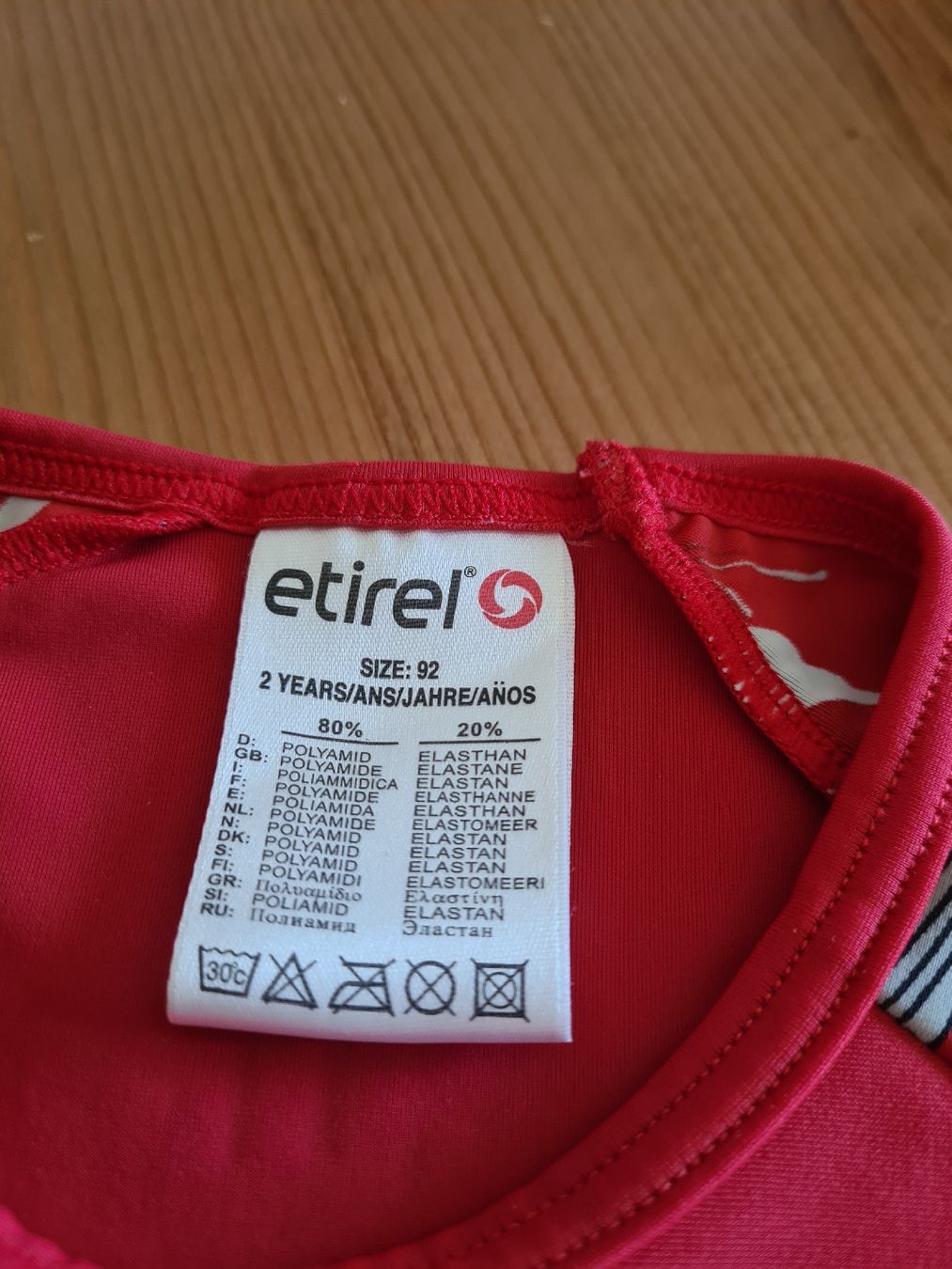 Costumi da bagno: Rotes T-Shirt Grösse 92, Etirel – Usato da Horw venduto da Mirii91 2