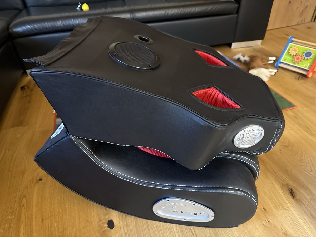 Poltrone: Gaming Sessel mit Sound System - Top Zustand! – Usato da Andiast venduto da 7159 4