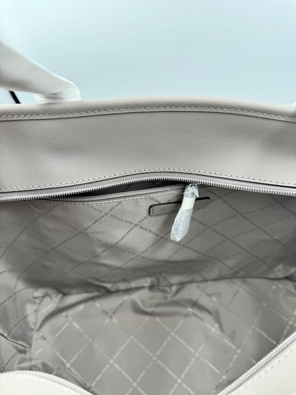 Michael Kors Borse da donna: Michael Kors Tasche pearl grey – Nuovo e nell'imballaggio originale da Wiedlisbach venduto da Sistershop 4