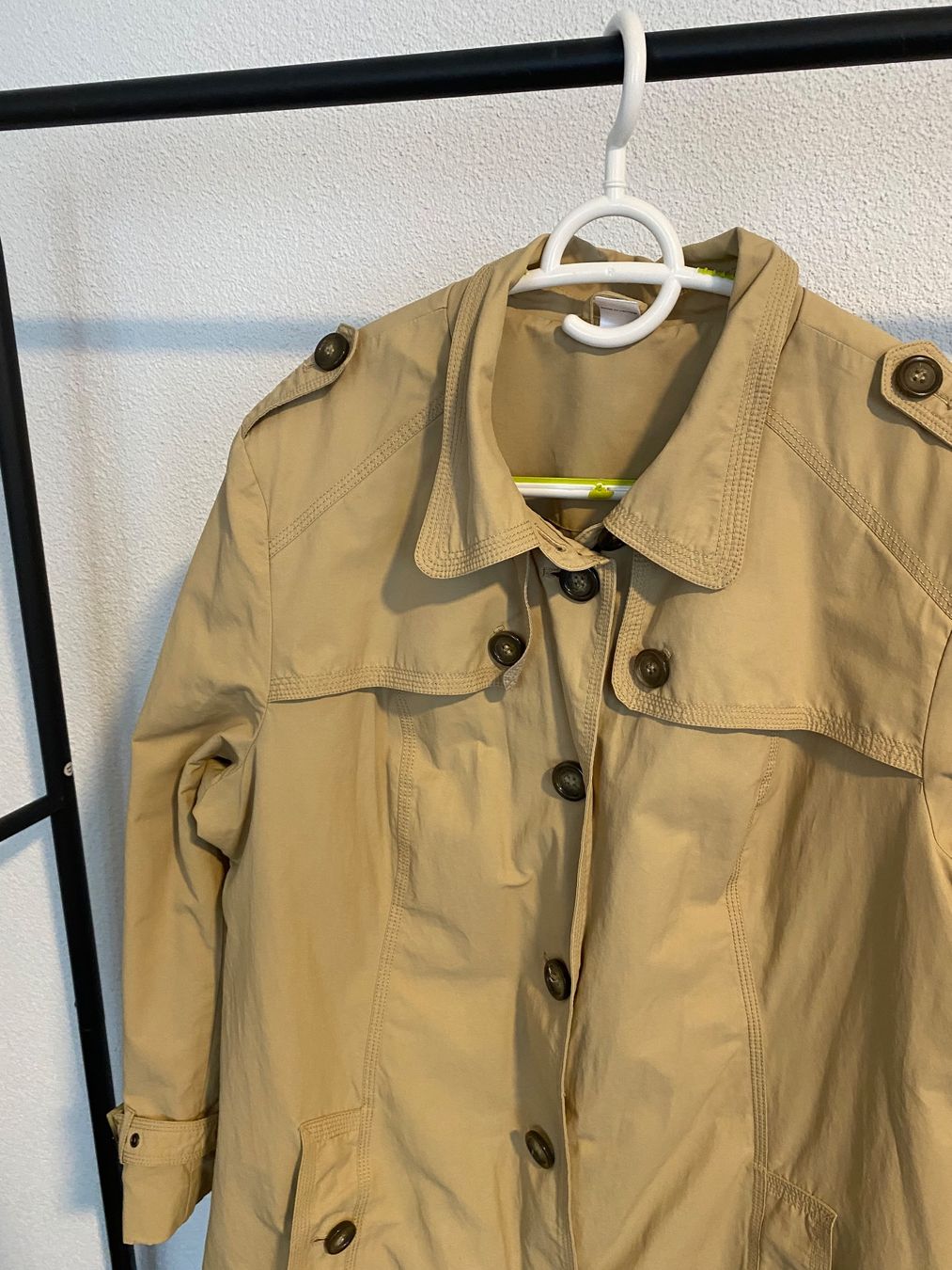 Giacche: Trenchcout 🧥 – Usato da Teufen AR venduto da Memilu 1