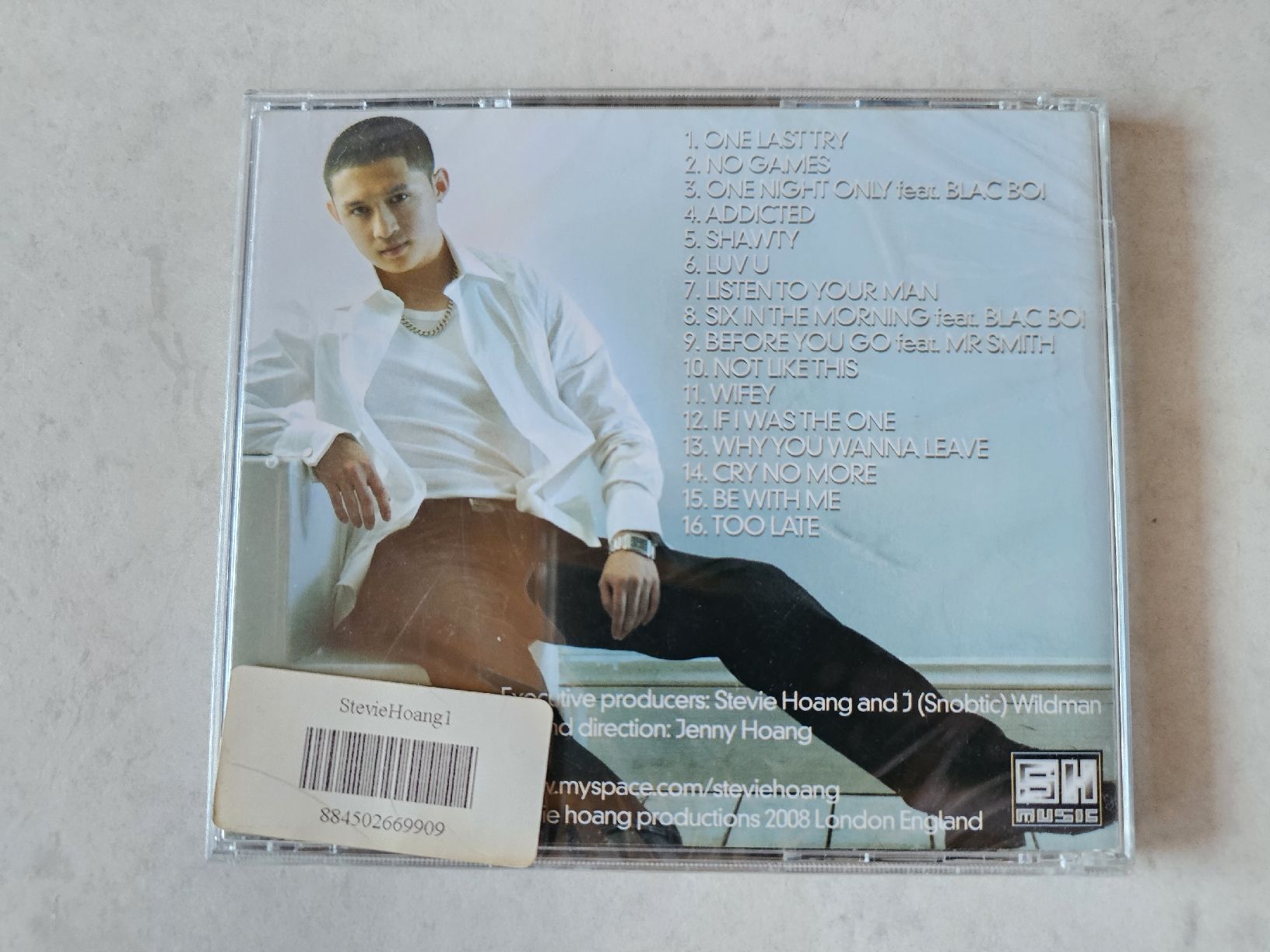 CD: Stevie Hoang  -  This Is Me  /  Fabrikneu – Nuovo e nell'imballaggio originale da Schneisingen venduto da backstore24 1