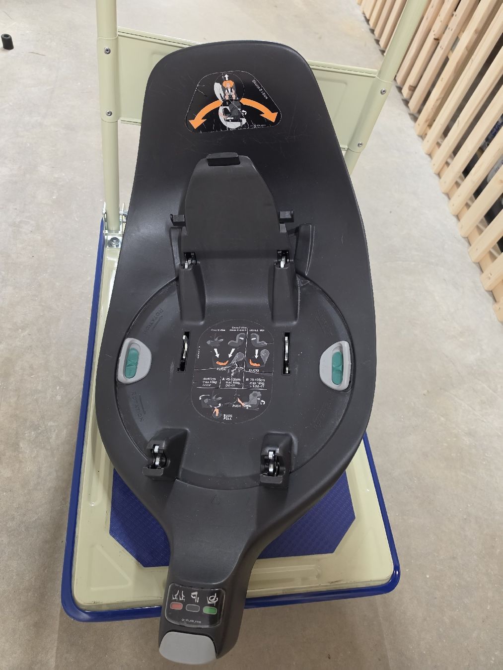 Cybex Sièges auto: Isofix Station – D'occasion à Sempach par NadjaAY 1