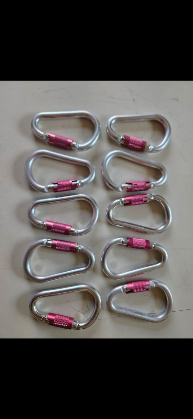 Attrezzatura da arrampicata: 10 Karabiner Aluminium! – Usato da Oberburg venduto da znas