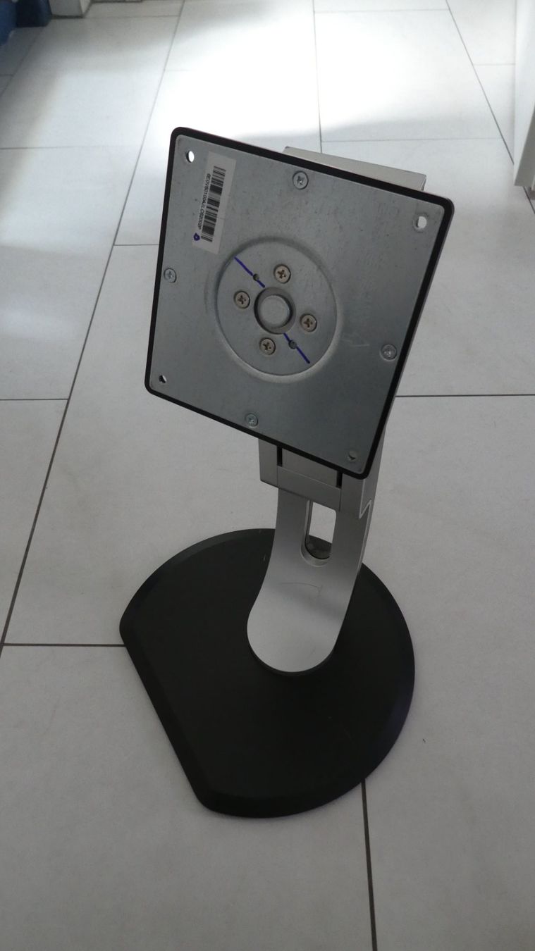 Altro in Decorazioni & Accessori: Standfuss Philips 245P2ES/00 – Usato da Lausen venduto da Vectrex1