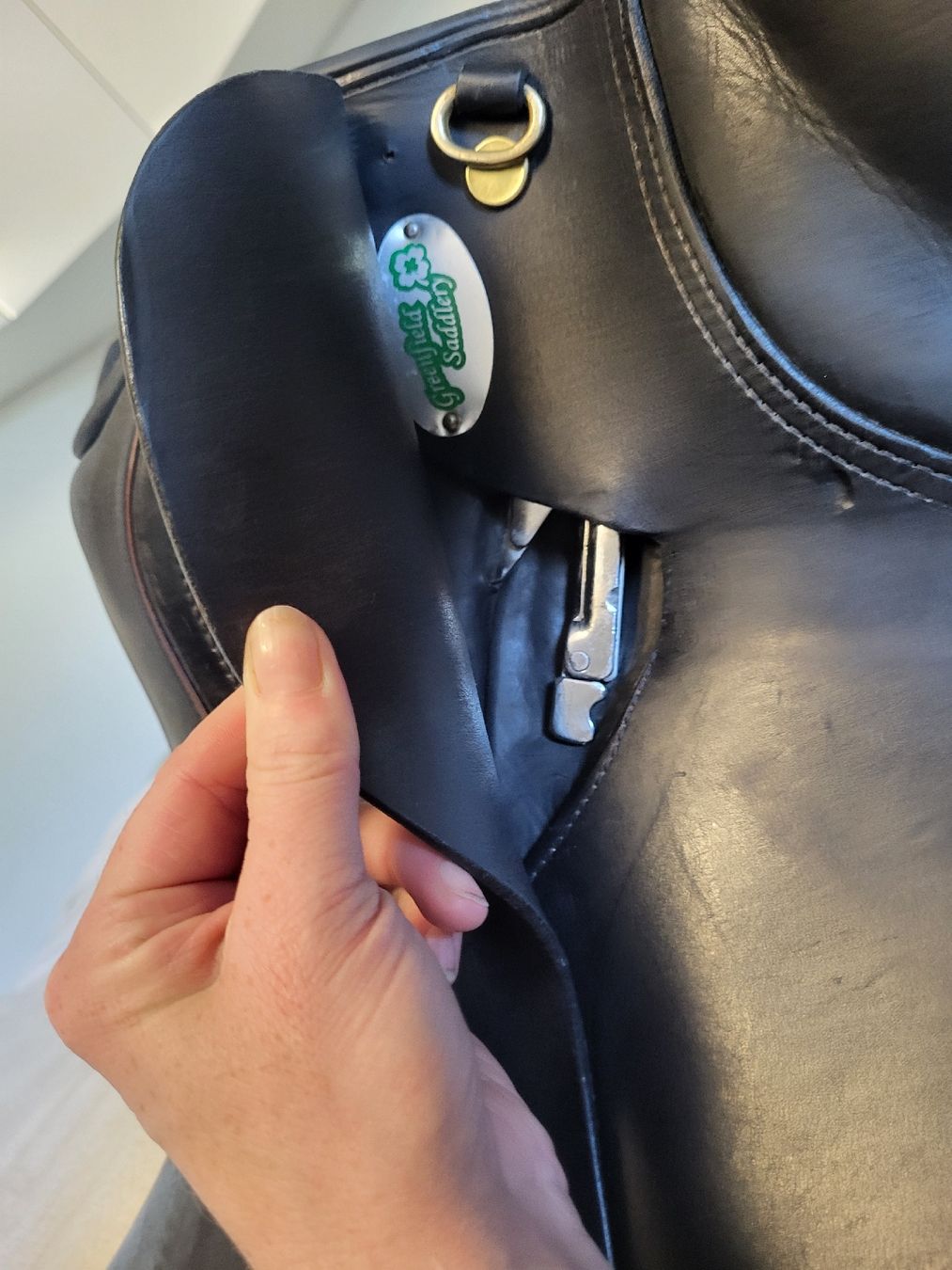 Selle & Accessori: dressursattel kurz 18" massimo – Usato da Zuzwil SG venduto da TSGWEAL1 3