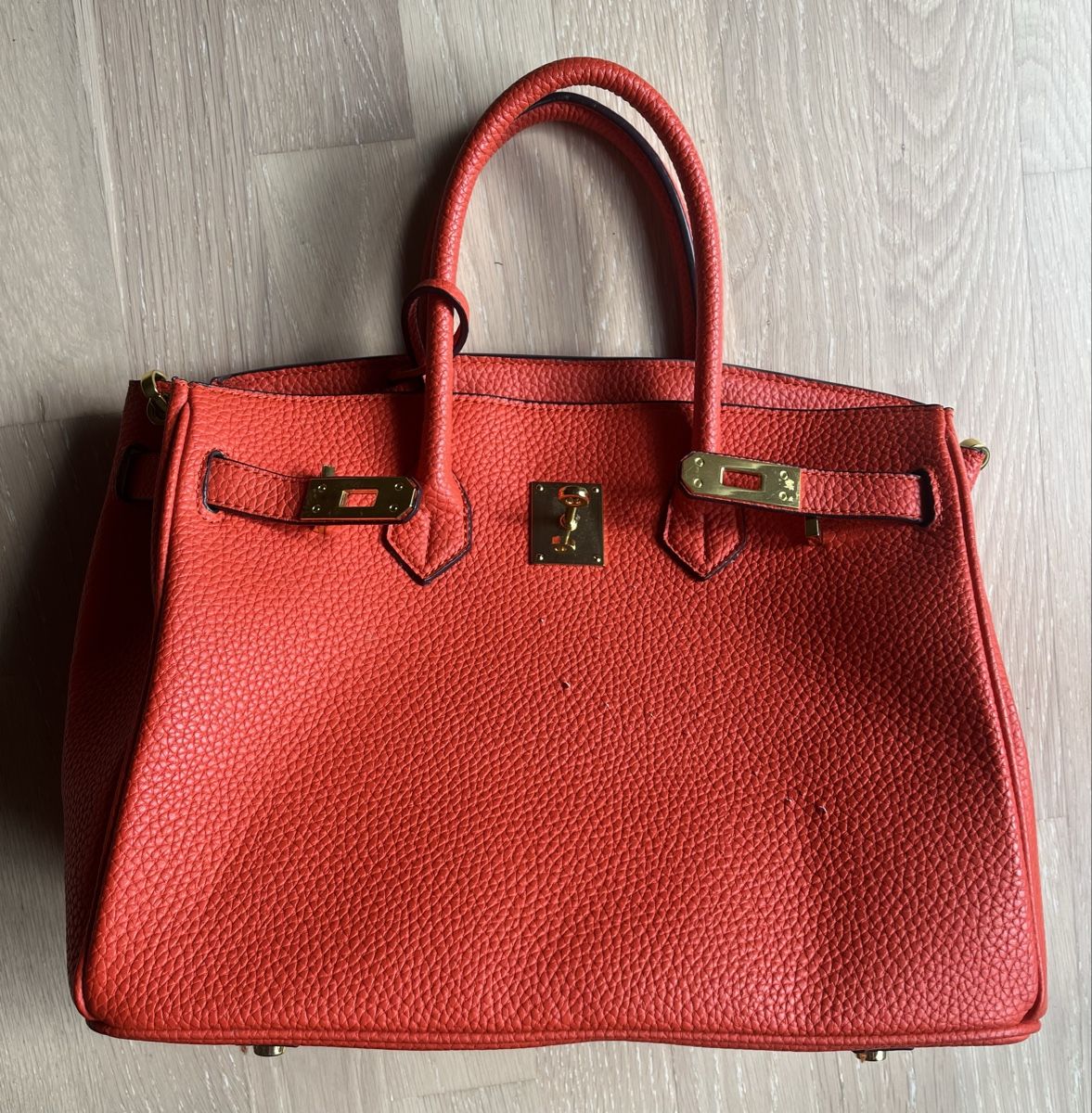 Borse da donna: Borsa color corallo – Usato da Cama venduto da lar_2rh9