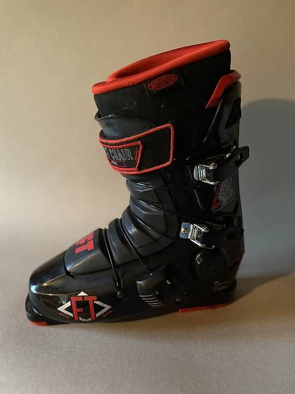Scarpe da uomo: Skischuhe First Chair 6, Grösse 27.5 – Usato da Willisau venduto da Justinmathys