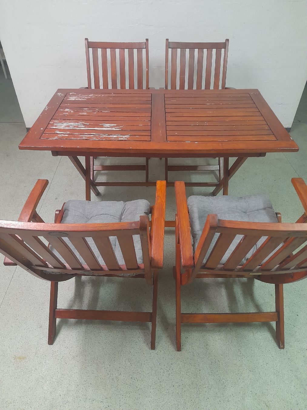 Set de table et chaises: Garten Möbel – D'occasion à Glattbrugg par B_B