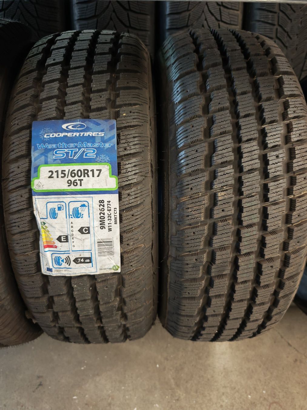 Pneumatici & Ruote complete: Cooper 215/60 R17 – Nuovo (secondo la descrizione) da Richenthal venduto da maenggi16 1