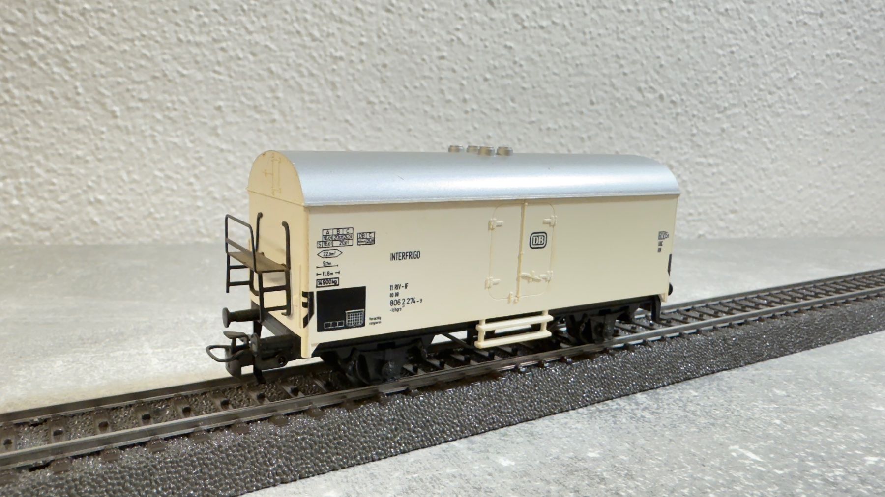 Märklin Modelleisenbahnen: Märklin DB Güterwagen - Interfrigo H0 / AC – Gebraucht aus Windlach von Kelebra 3