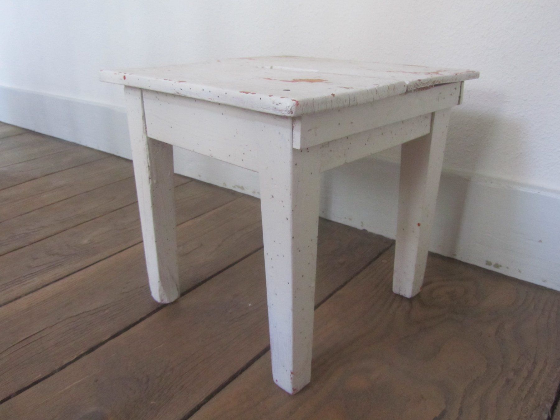 Tabourets: Hocker Holz weiss Shabby Chic, gebraucht – D'occasion à Seengen par mikelele 1