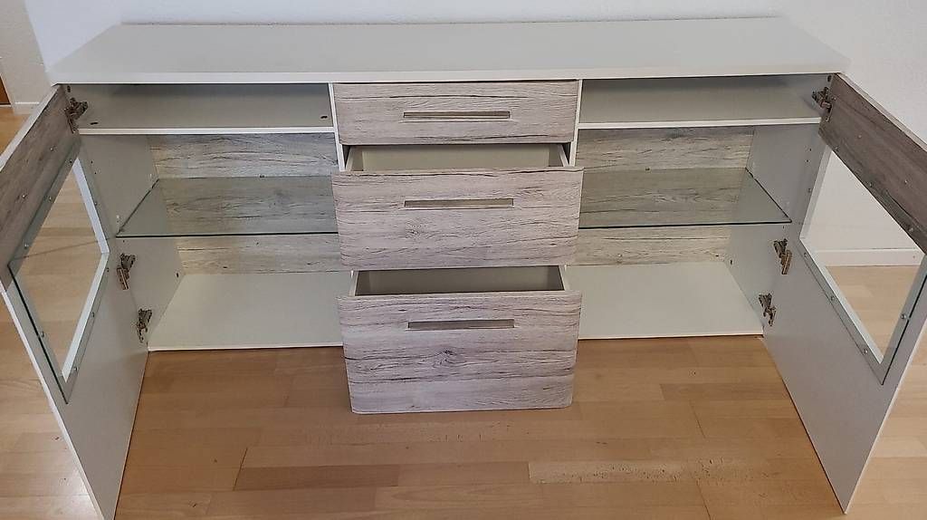 Cassettiere: Gebrauchte Kommode in gutem Zustand – Usato da St. Gallen venduto da dar_d65d 1