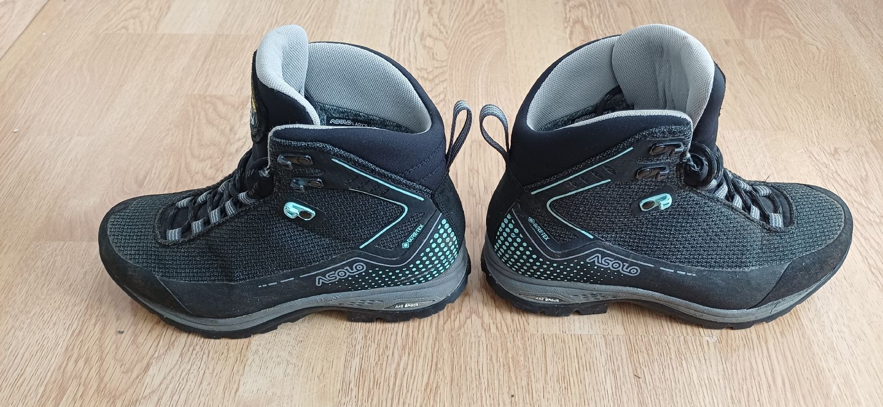 Scarpe da donna: Bergschuhe Grösse 37.5 – Usato da Ennetmoos venduto da valtra8950 2
