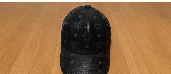 Copricapi, berretti & cappellini: Cap Sammlung MCM, Von Dutch, New Era, MLB – Usato da Eglisau venduto da JYUNG 1