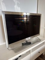 Samsung Fernseher ultra dünnes chromstahl Design