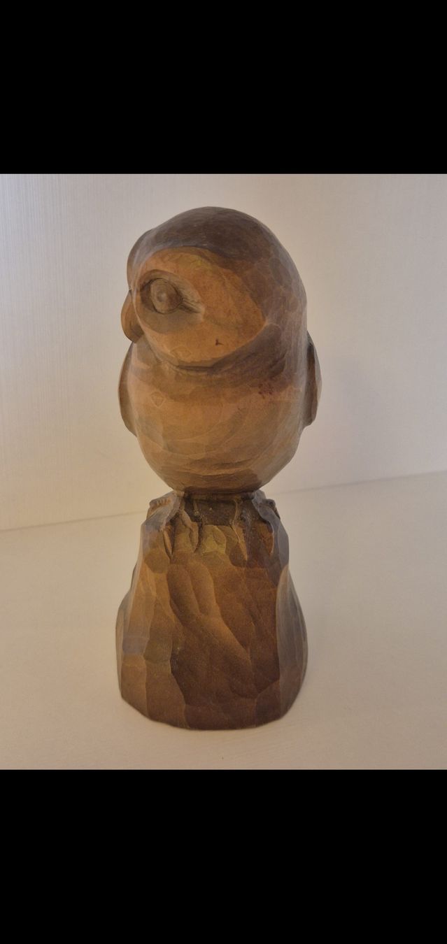 Statuette: Holz Eule Handgeschnitzt – Usato da Sumiswald venduto da fae_krq8 1