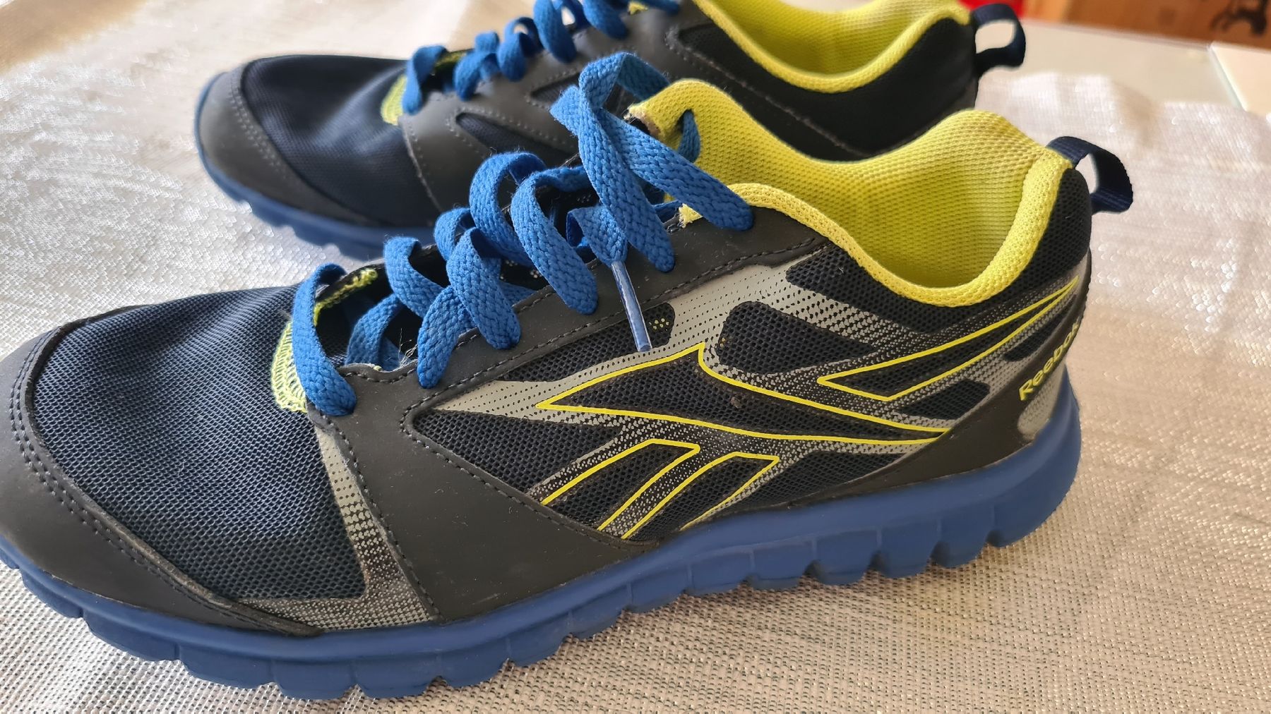 Reebok Scarpe da uomo: sportchuhe – Nuovo (secondo la descrizione) da Kriens venduto da nello-1 1