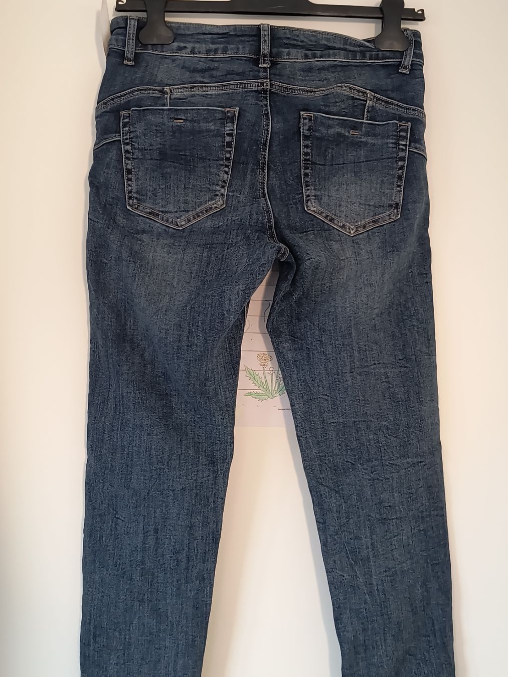 Jeans: Damen Jeans mit Perlen bestickt Gr. 38 – Usato da Schöfflisdorf venduto da kin_2dp9 5