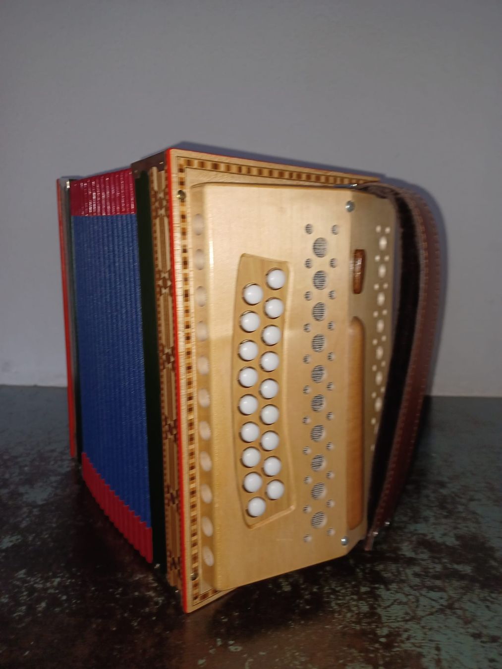 Strumenti musicali: Schwyzerörgeli 3Chörig B – Usato da Rüderswil venduto da juere_f