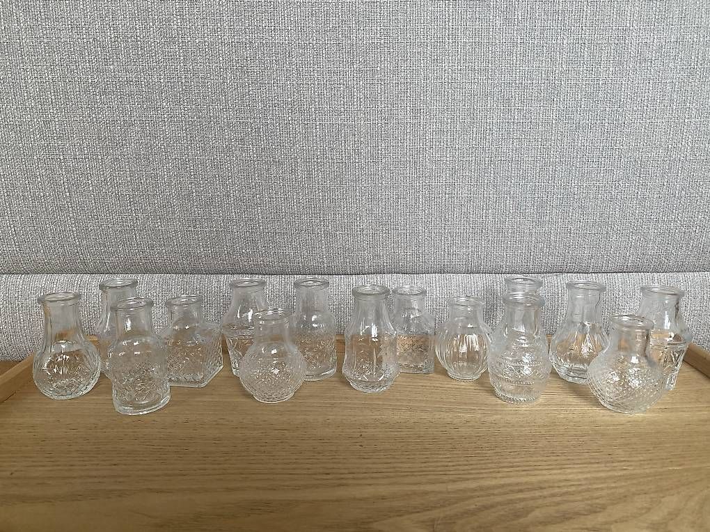 Vasen & Gefässe: Lot de 15 petits vases – Gebraucht aus Neuchâtel von delmel203