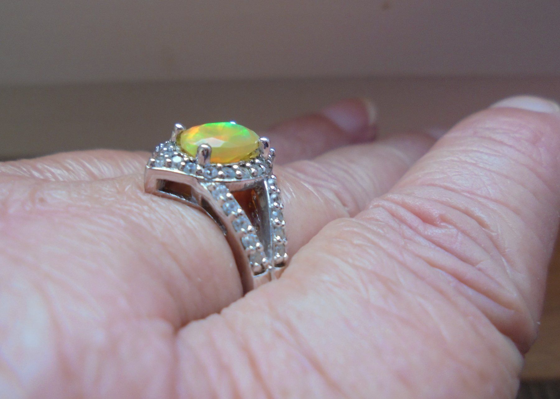 Anelli: Echtschmuck: Silberring 925er mit Welo-Opal / 56 – Nuovo (secondo la descrizione) da Zuchwil venduto da maumauchi 2
