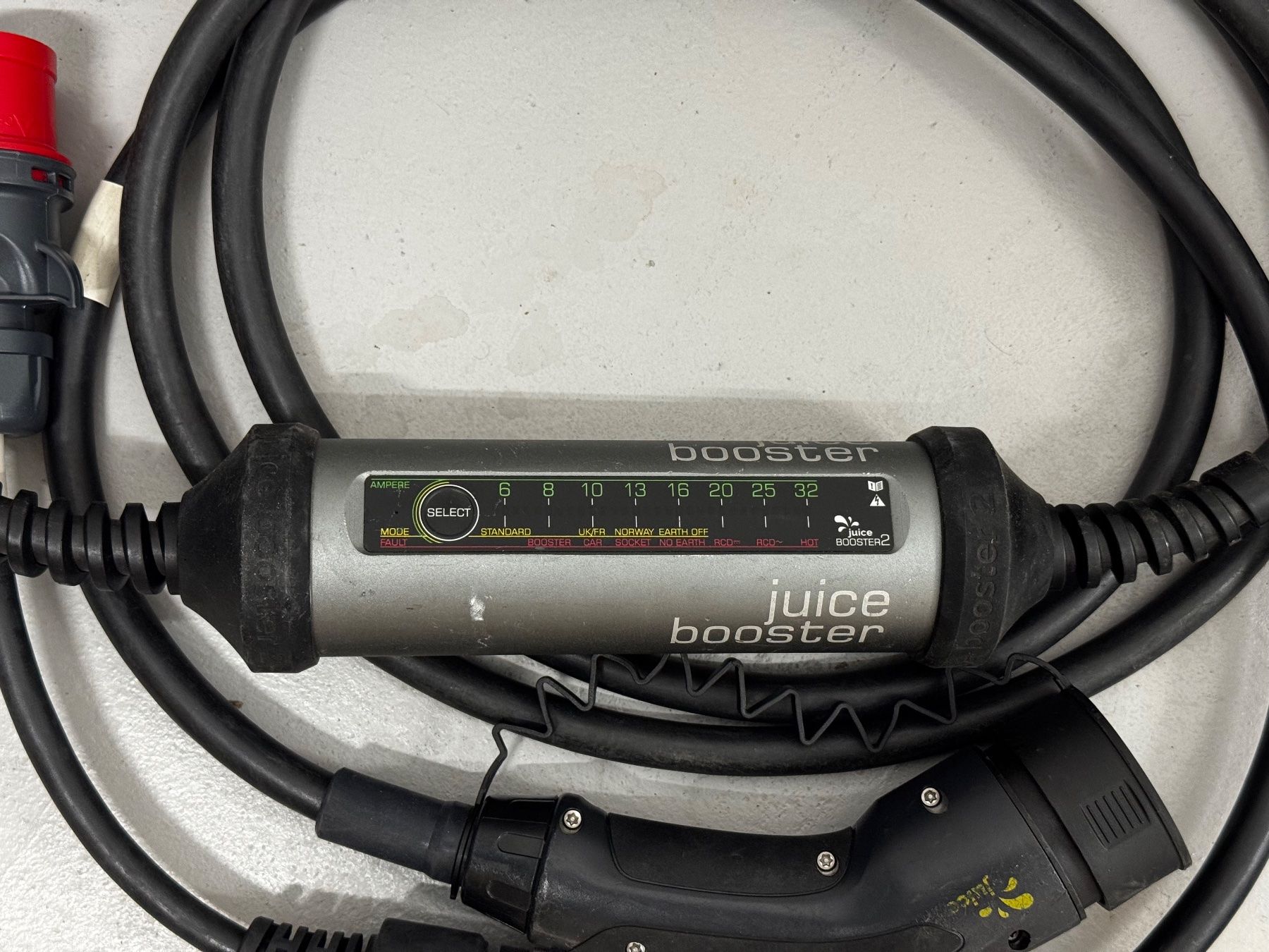 Juice Caricabatterie: JuiceBooster 2 mit Adapter – Usato da Zürich venduto da gian998 2