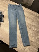 Jeans Grösse 32
