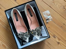 Crystal Embellished Pumps von Rochas Paris Gr. 38