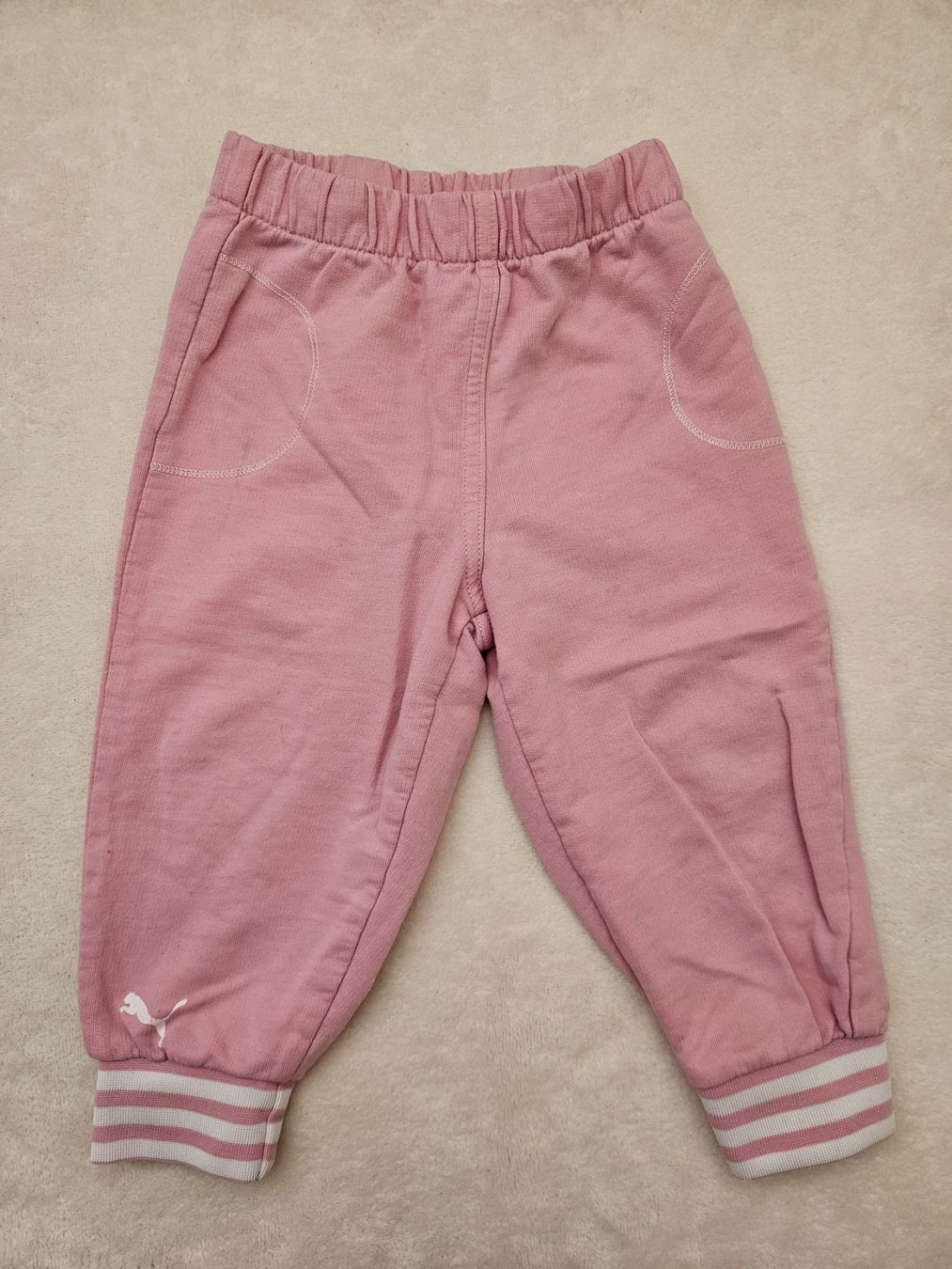 Puma Pantaloni: Trainerhose Puma Gr. 80 – Usato da Worb venduto da jun_fj8w