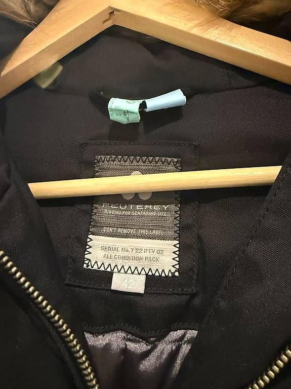 Mäntel: Peuterey Damen Parka  – Gebraucht aus Uster von nat_w6qv 2