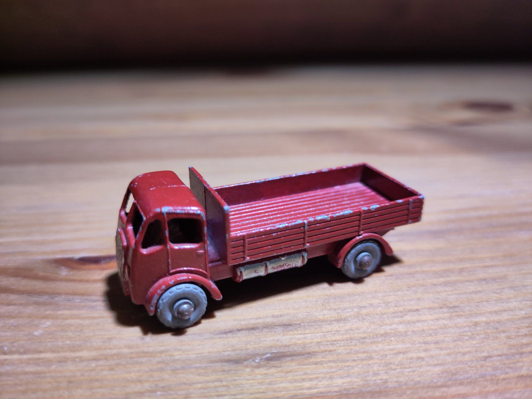 Lesney Modellini d'auto: Modellauto Matchbox Lesney ERF Stake Truck – Usato da Bülach venduto da Tiefschlaflos