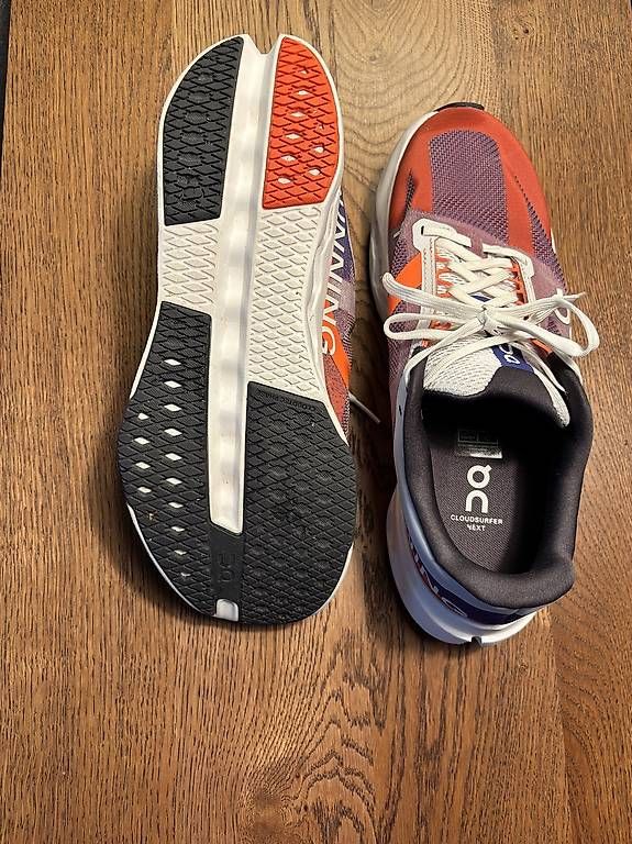 On Chaussures hommes: ON Cloudsurfer Next. Grösse 42 – D'occasion à Luzern par sim_b9d2 3