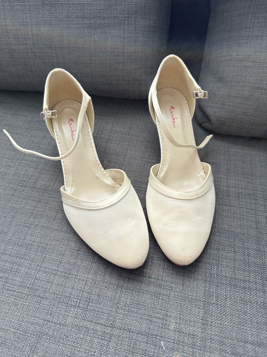 Rainbow Scarpe da donna: Rainbow Club Hochzeitsschuhe – Usato da Ehrendingen venduto da Panakea