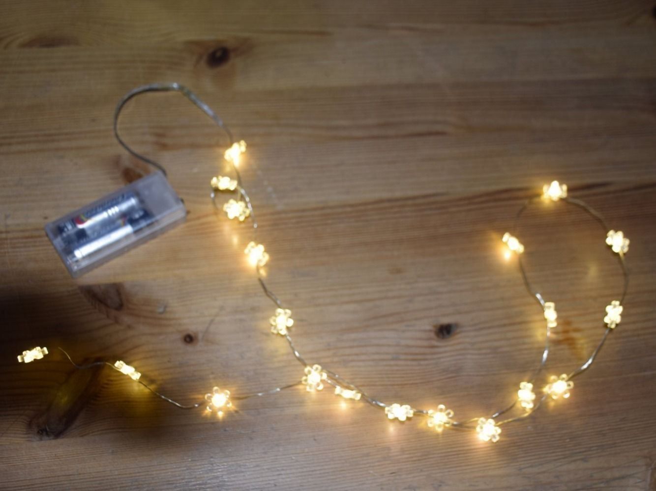 Lichterketten & Leisten: Lichterkette mit 20 Led, Blumen Nr.253 – Neu und originalverpackt aus Wetzikon ZH von Wetzicardo25 2