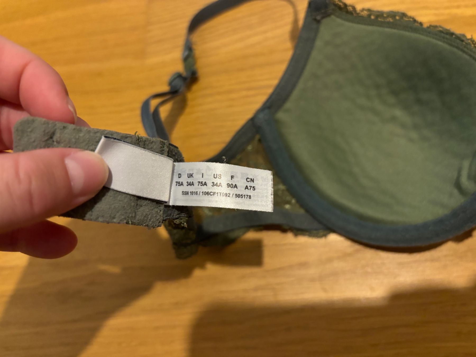 Esprit Altra biancheria intima: BH / Bra - edc by Esprit - Gr. 75A – Usato da Stadel venduto da Chanel_5 6