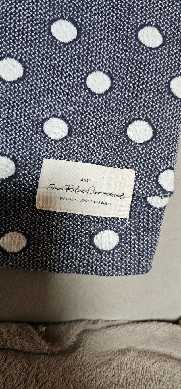 Only Maglioni & Felpe: Only Pullover mit Pünktli, Grösse XS – Usato da Ferden venduto da jemyce 1