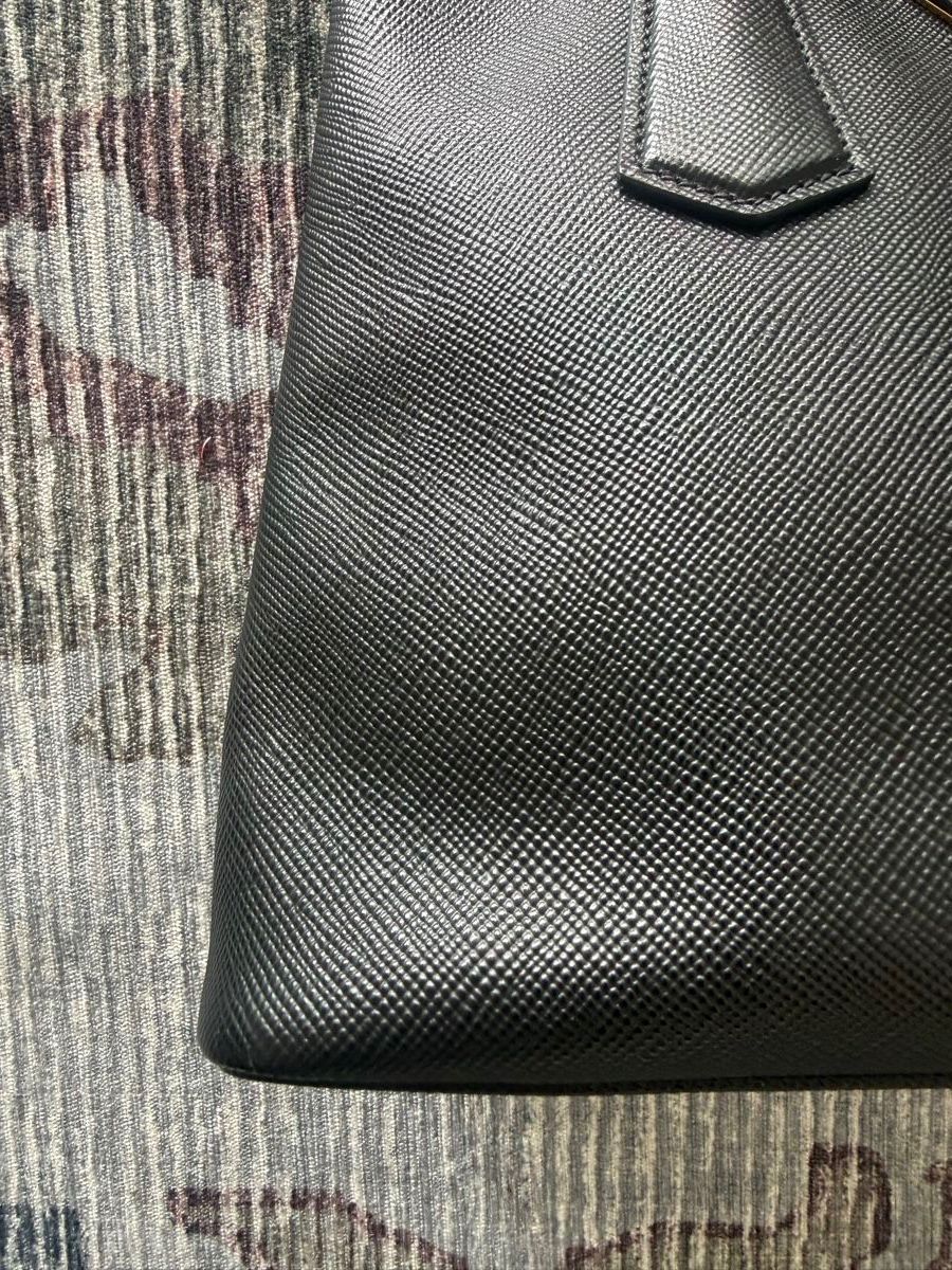 Prada Taschen für Damen: Prada Saffiano Bag Black – Gebraucht aus Oberägeri von FAD91 3