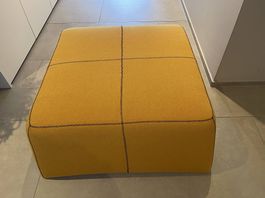 Ottomane / Fusshocker / Pouf