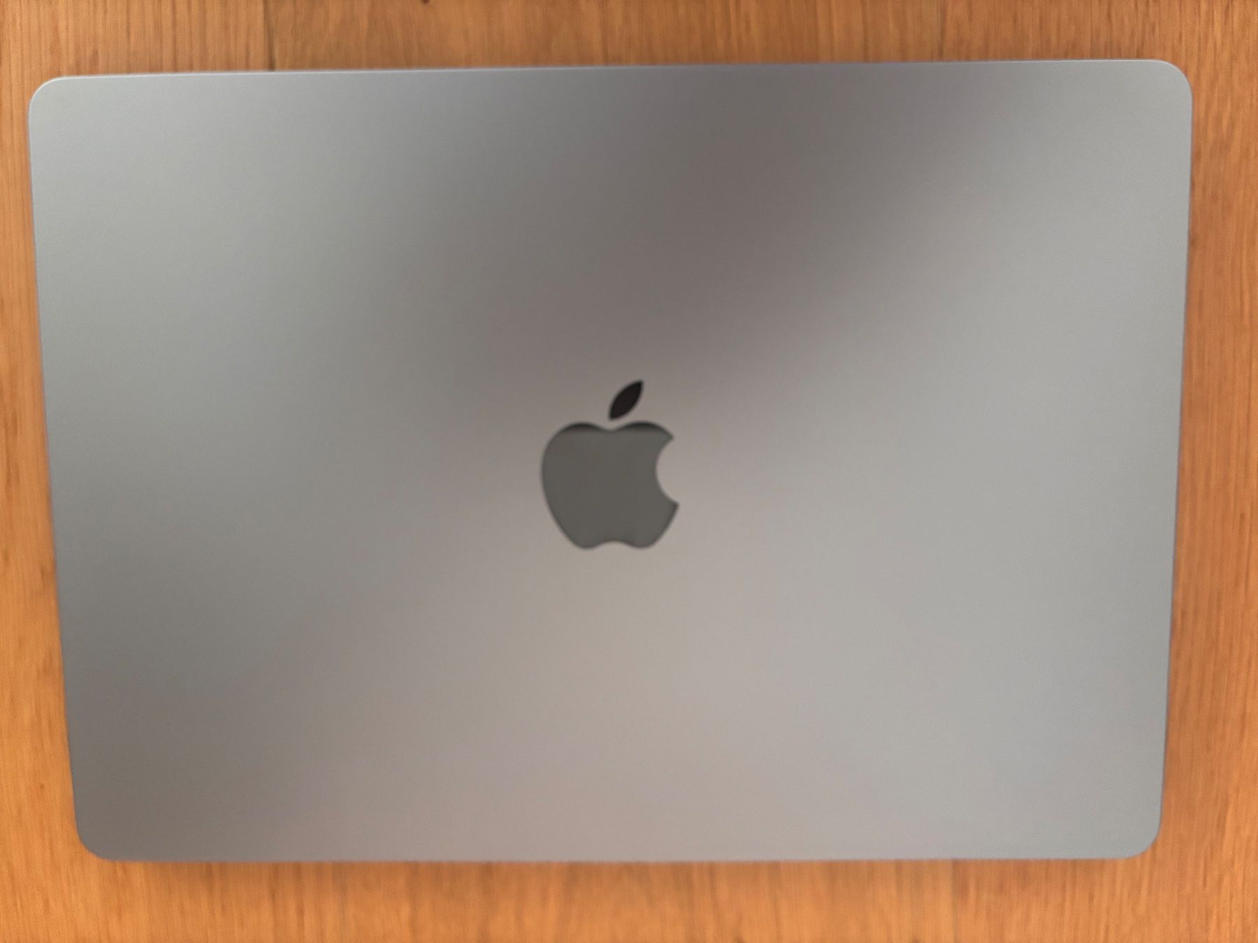 Apple Notebook: Apple Macbook Air 2022 – Usato da Sursee venduto da DonutWorryBeHappy 2