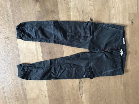 Cargo Hose von Jack & Jones schwarz Grösse  32/31guter Zust.