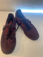 Laufschuhe Nike Zoom Winflo 4 schwarz rot gebrauchter Zus...