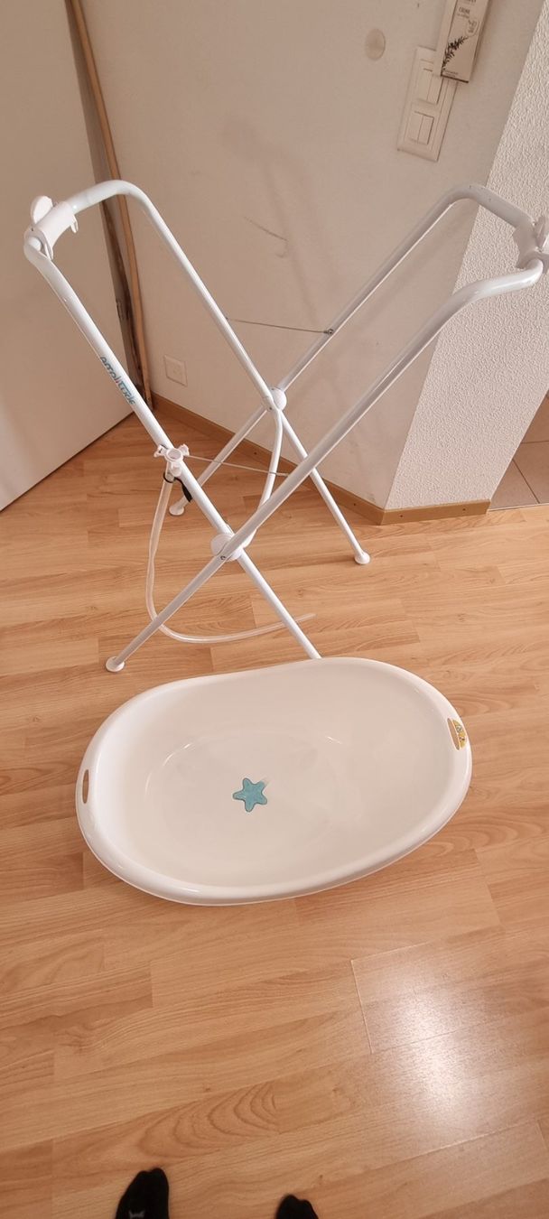 Vasche da bagno: Baignoire pour bébé – Usato da Gland venduto da Coyotte 1